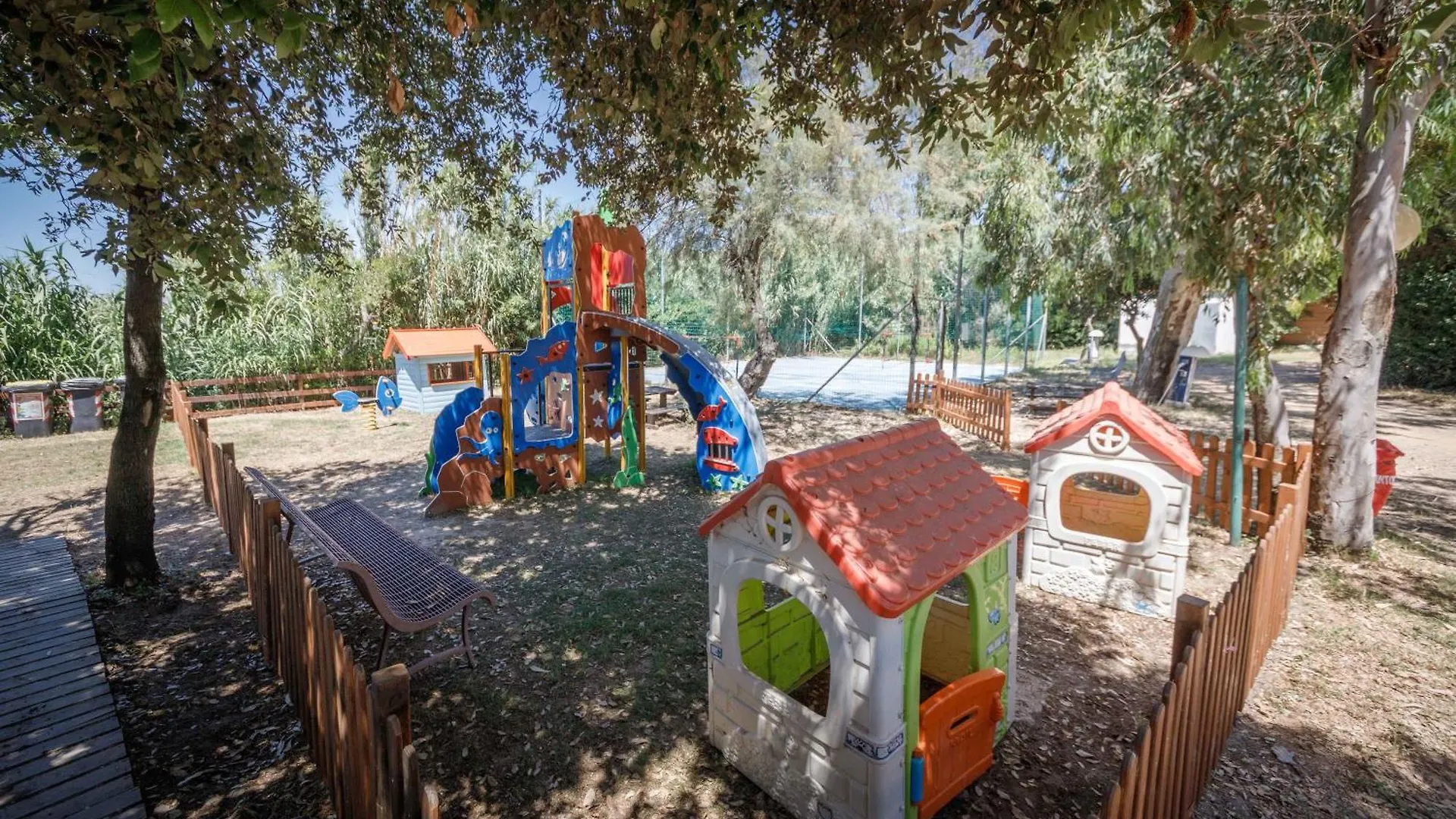 *** Holiday park Villaggio Miramare Livorno Italy