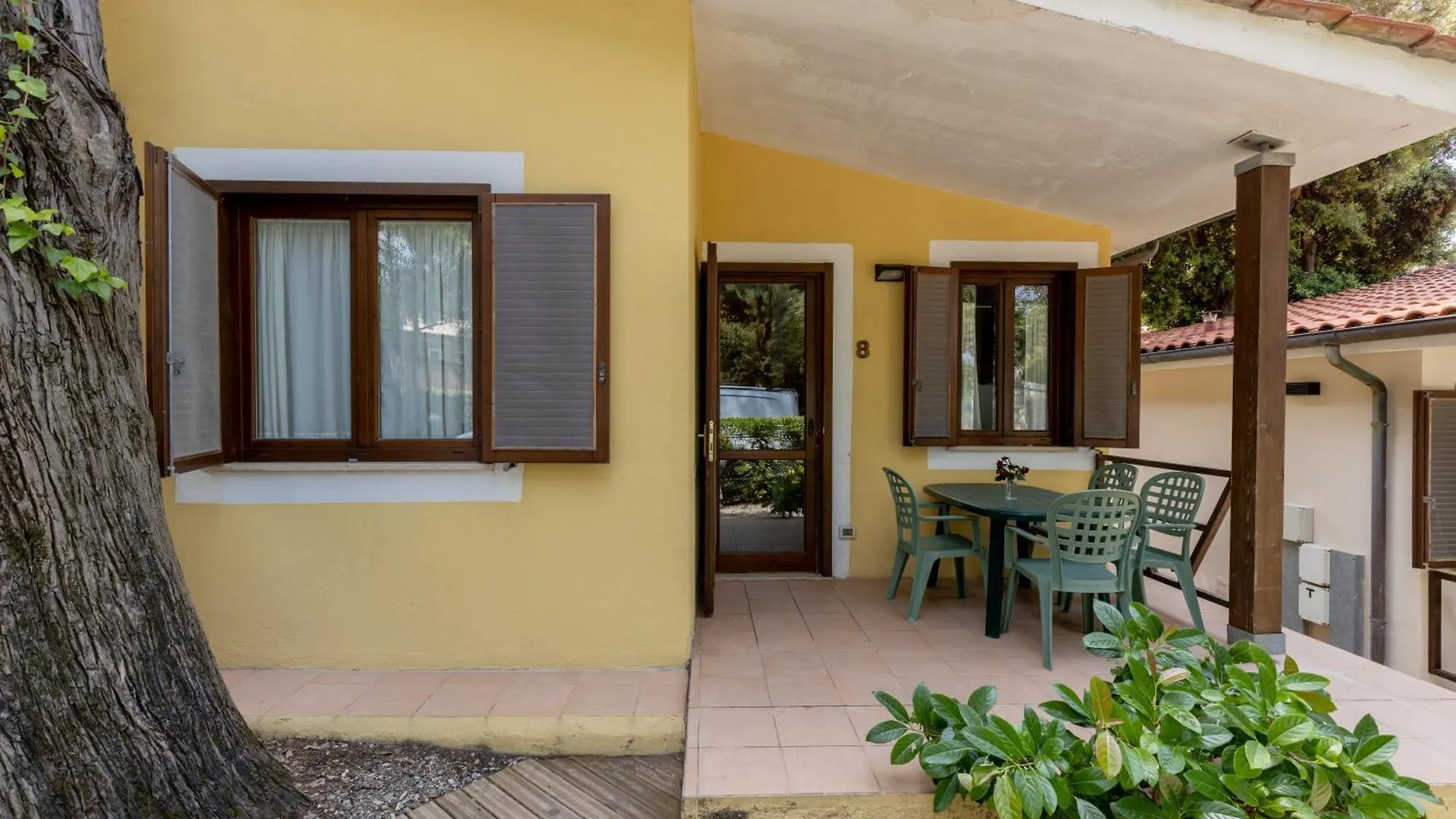 Villaggio Miramare ليفورنو منتزه العطل