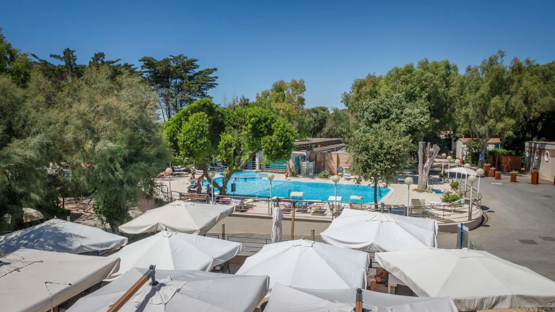 *** منتزه العطل Villaggio Miramare ليفورنو إيطاليا