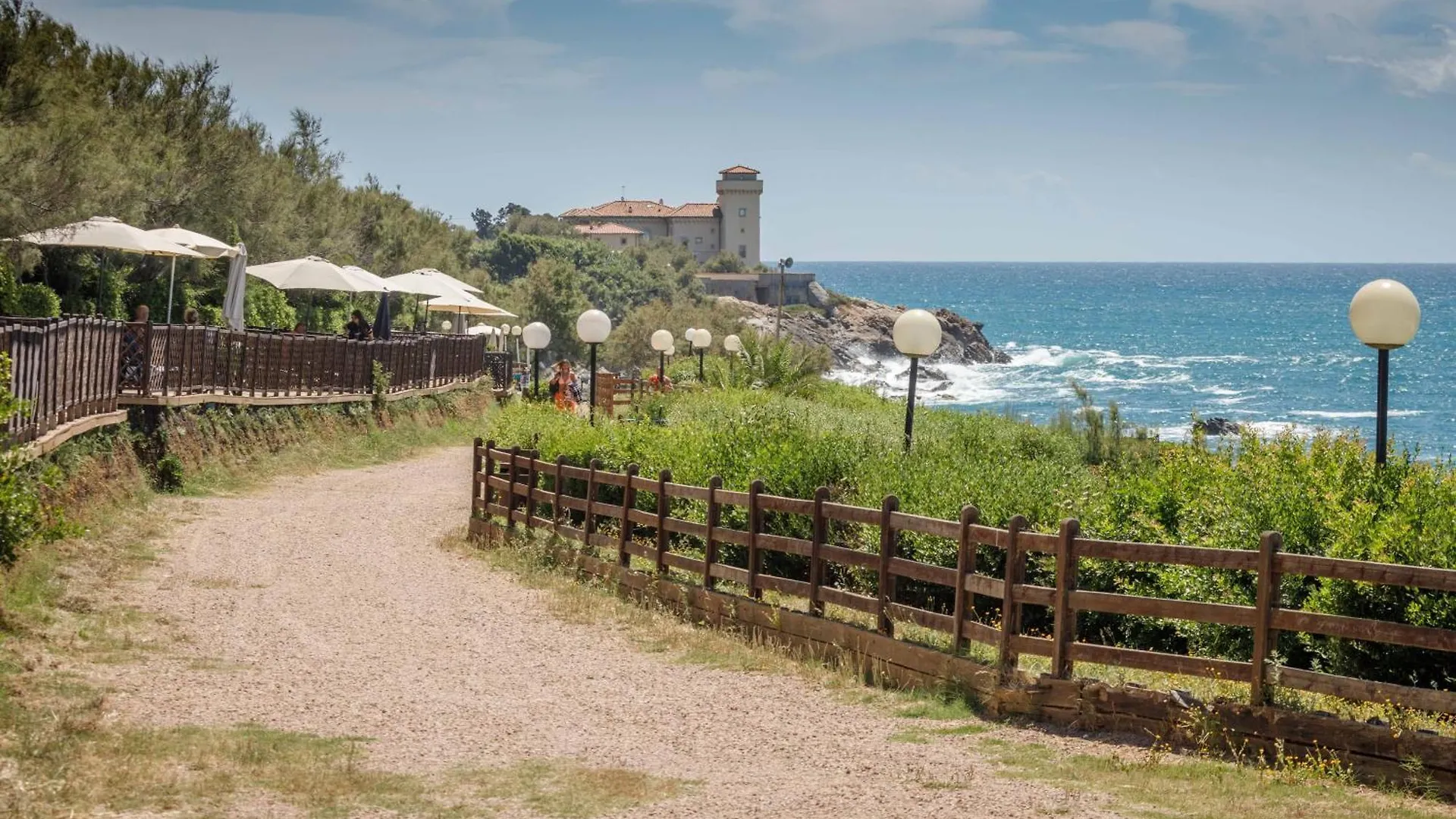Villaggio Miramare ليفورنو
